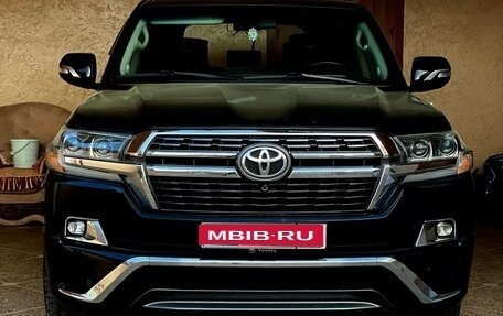 Toyota Land Cruiser 200, 2014 год, 3 750 000 рублей, 1 фотография