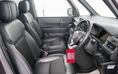 Honda Stepwgn, 2023 год, 2 999 000 рублей, 8 фотография