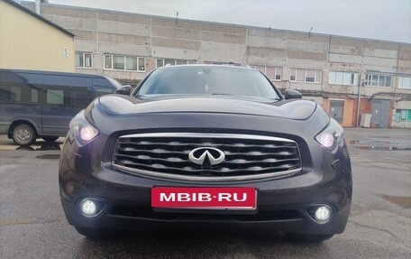 Infiniti FX II, 2011 год, 1 300 000 рублей, 2 фотография