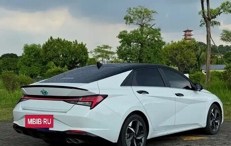 Hyundai Elantra, 2021 год, 1 300 000 рублей, 5 фотография