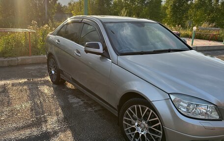 Mercedes-Benz C-Класс, 2008 год, 1 050 000 рублей, 4 фотография