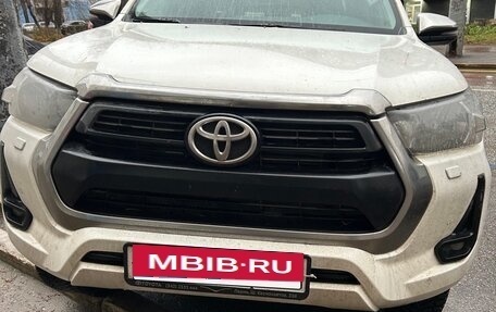 Toyota Hilux VIII, 2020 год, 5 100 000 рублей, 3 фотография