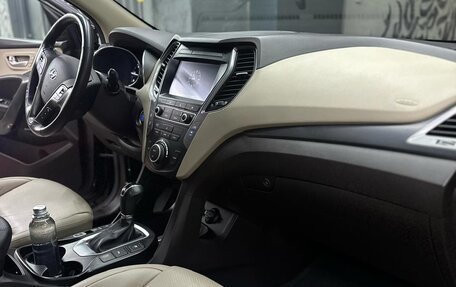 Hyundai Santa Fe III рестайлинг, 2017 год, 2 900 000 рублей, 13 фотография