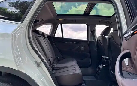 BMW X1, 2022 год, 2 400 000 рублей, 13 фотография