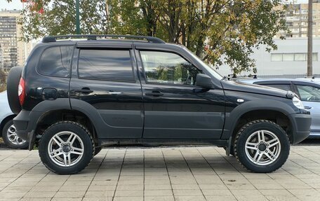 Chevrolet Niva I рестайлинг, 2019 год, 599 000 рублей, 8 фотография