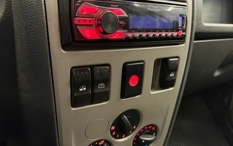 Renault Logan I, 2006 год, 299 999 рублей, 12 фотография