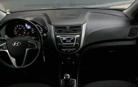 Hyundai Solaris II рестайлинг, 2016 год, 995 000 рублей, 7 фотография