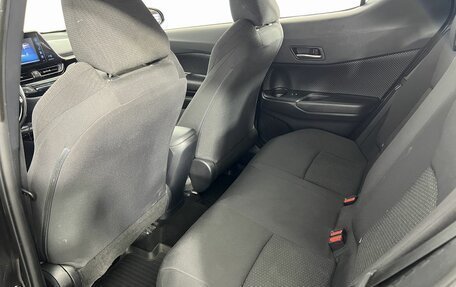 Toyota C-HR I рестайлинг, 2019 год, 2 150 000 рублей, 11 фотография