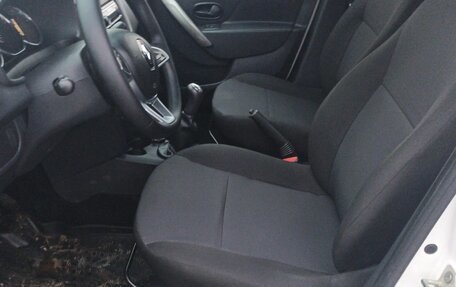 Renault Logan II, 2020 год, 660 000 рублей, 6 фотография