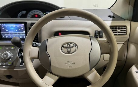 Toyota Raum II, 2008 год, 750 000 рублей, 30 фотография