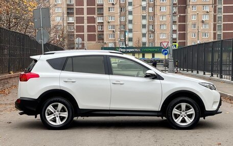 Toyota RAV4, 2014 год, 1 575 000 рублей, 4 фотография