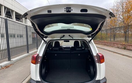 Toyota RAV4, 2014 год, 1 575 000 рублей, 20 фотография