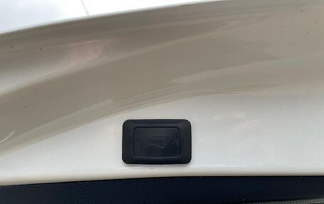 Toyota RAV4, 2014 год, 1 575 000 рублей, 22 фотография