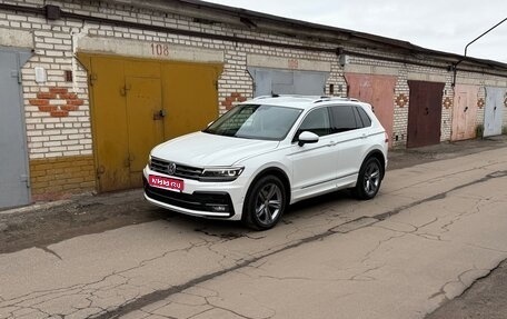 Volkswagen Tiguan II, 2018 год, 2 350 000 рублей, 1 фотография