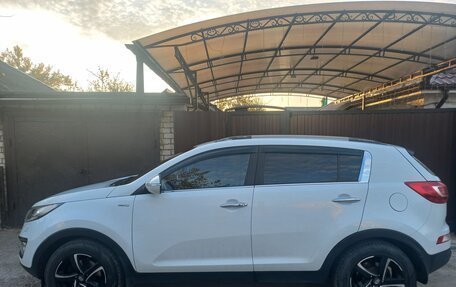 KIA Sportage III, 2011 год, 1 350 000 рублей, 2 фотография