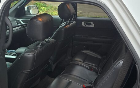 Ford Explorer VI, 2012 год, 1 700 000 рублей, 10 фотография