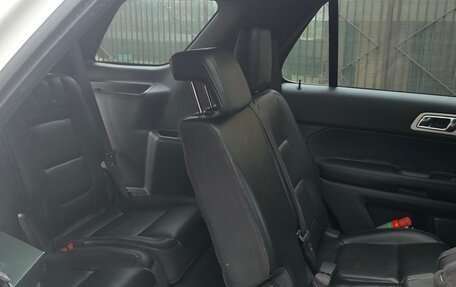 Ford Explorer VI, 2012 год, 1 700 000 рублей, 13 фотография