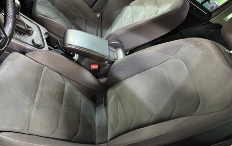 Volkswagen Tiguan II, 2018 год, 2 850 000 рублей, 10 фотография