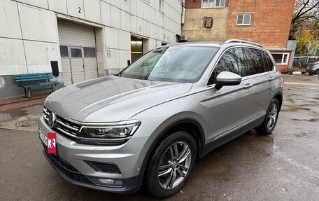 Volkswagen Tiguan II, 2018 год, 2 850 000 рублей, 2 фотография