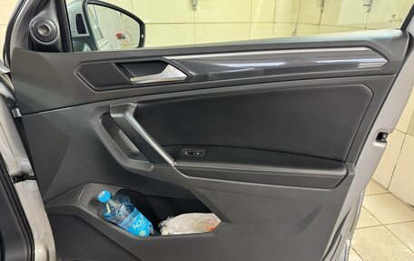 Volkswagen Tiguan II, 2018 год, 2 850 000 рублей, 17 фотография