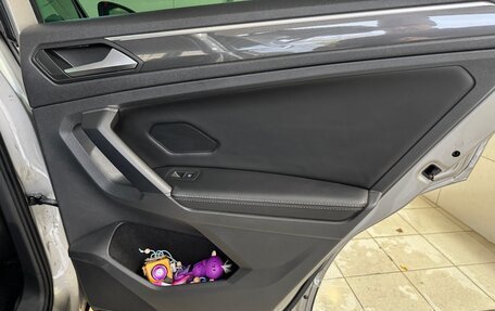 Volkswagen Tiguan II, 2018 год, 2 850 000 рублей, 16 фотография