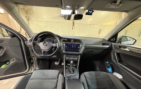 Volkswagen Tiguan II, 2018 год, 2 850 000 рублей, 28 фотография