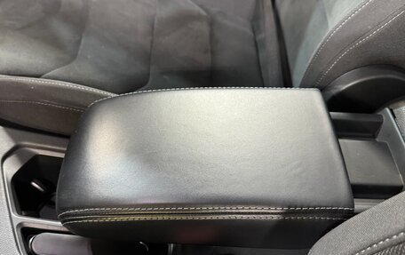 Volkswagen Tiguan II, 2018 год, 2 850 000 рублей, 34 фотография