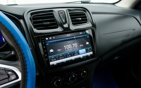 Renault Sandero II рестайлинг, 2018 год, 1 100 000 рублей, 13 фотография