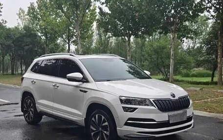 Skoda Karoq I, 2021 год, 1 990 000 рублей, 2 фотография