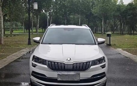 Skoda Karoq I, 2021 год, 1 990 000 рублей, 3 фотография