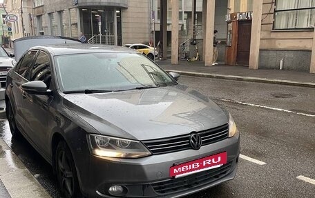 Volkswagen Jetta VI, 2012 год, 1 150 000 рублей, 3 фотография