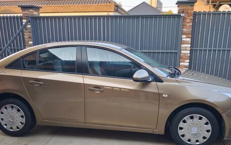 Chevrolet Cruze II, 2013 год, 820 000 рублей, 2 фотография