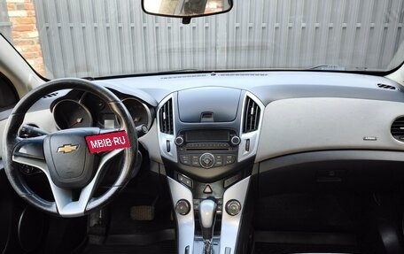 Chevrolet Cruze II, 2013 год, 820 000 рублей, 9 фотография