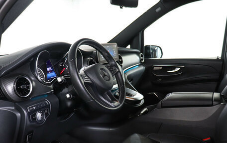 Mercedes-Benz V-Класс, 2022 год, 9 900 000 рублей, 13 фотография