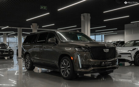 Cadillac Escalade V, 2021 год, 9 970 000 рублей, 2 фотография