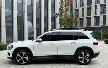 Mercedes-Benz GLB, 2022 год, 2 151 005 рублей, 3 фотография