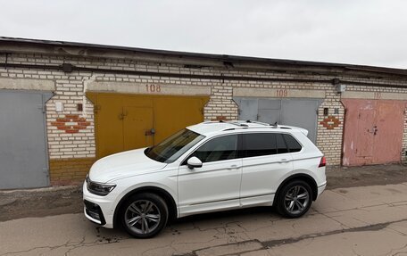 Volkswagen Tiguan II, 2018 год, 2 350 000 рублей, 16 фотография