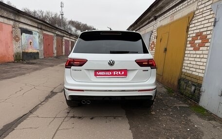 Volkswagen Tiguan II, 2018 год, 2 350 000 рублей, 12 фотография