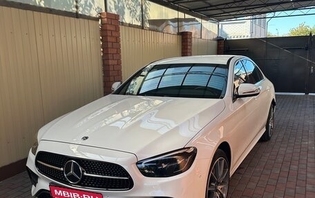 Mercedes-Benz E-Класс, 2021 год, 5 700 000 рублей, 2 фотография
