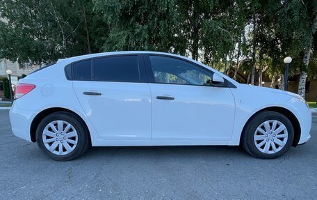 Chevrolet Cruze II, 2012 год, 890 000 рублей, 4 фотография