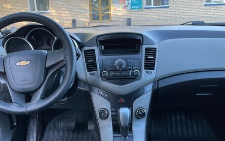 Chevrolet Cruze II, 2012 год, 890 000 рублей, 7 фотография