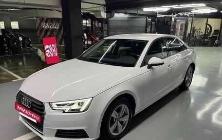 Audi A4, 2019 год, 2 600 000 рублей, 3 фотография