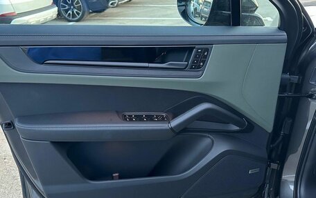 Porsche Cayenne III, 2025 год, 18 990 000 рублей, 22 фотография