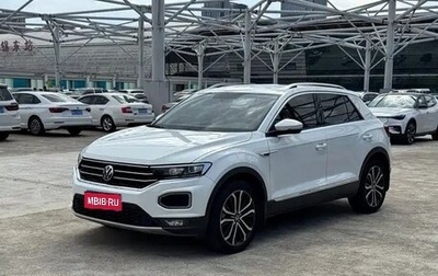 Volkswagen T-Roc I, 2022 год, 1 825 000 рублей, 1 фотография