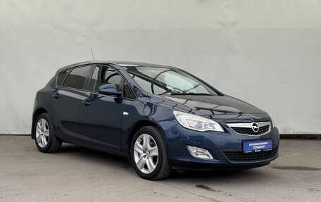 Opel Astra J, 2012 год, 635 000 рублей, 2 фотография