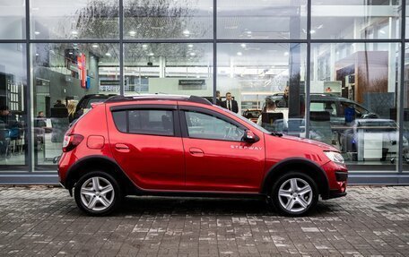 Renault Sandero II рестайлинг, 2016 год, 1 000 000 рублей, 8 фотография