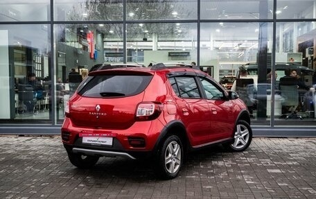 Renault Sandero II рестайлинг, 2016 год, 1 000 000 рублей, 2 фотография