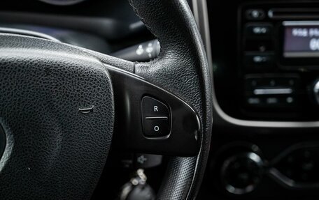 Renault Sandero II рестайлинг, 2016 год, 1 000 000 рублей, 18 фотография