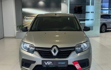 Renault Logan II, 2018 год, 797 000 рублей, 2 фотография