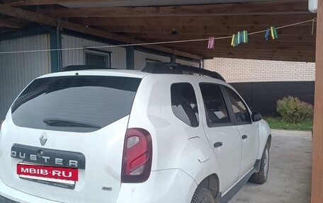 Renault Duster I рестайлинг, 2019 год, 950 000 рублей, 3 фотография